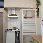 Lägenhet Chambrette Boulevard Des Pyrenees Hypercentre 10m Carre Wc Sur Le Palier, Porte40 Pau