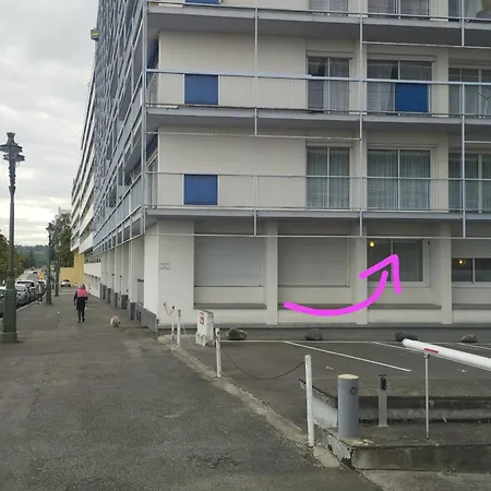 Chambrette Boulevard Des Pyrenees Hypercentre 10m Carre Wc Sur Le Palier, Porte40 *